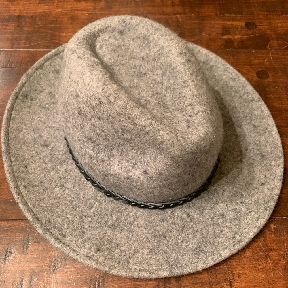 Roots hat